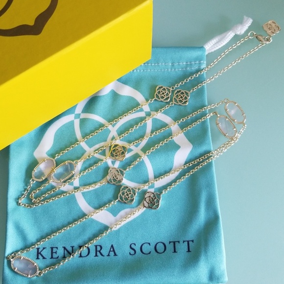 Kendra Scott Rose Quartz Sonya gold necklace - Picture 5 of 7